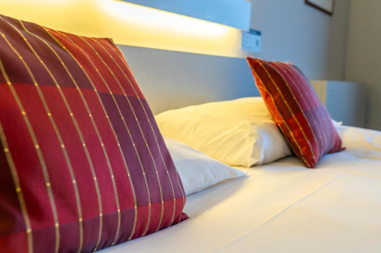 Ambiotel Hotel 4*